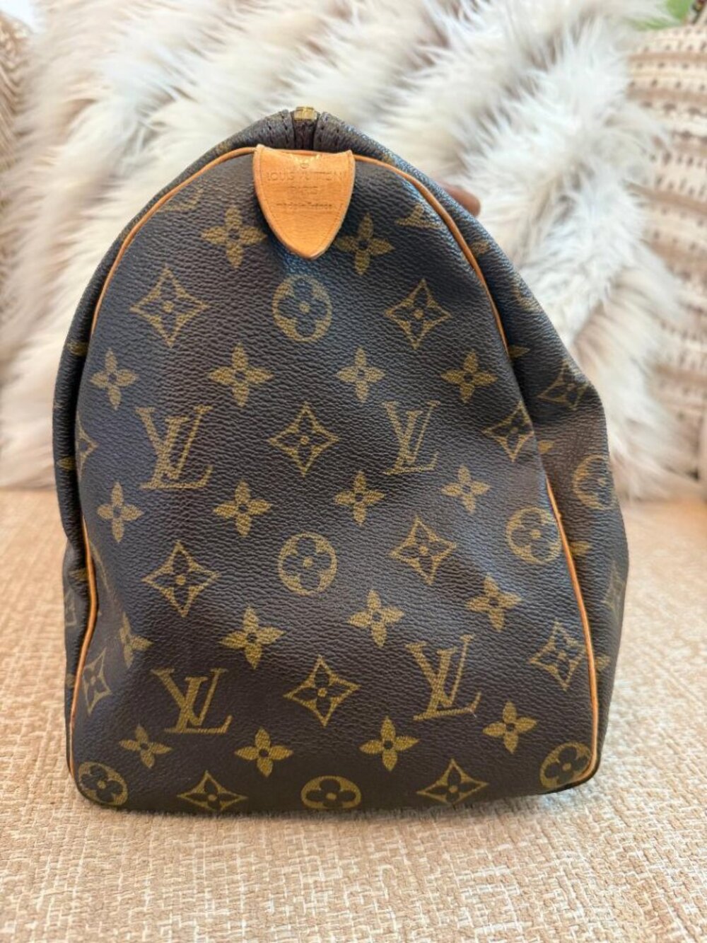 Louis Vuitton Speedy 35 Lock and Key - Picture 8 of 11
